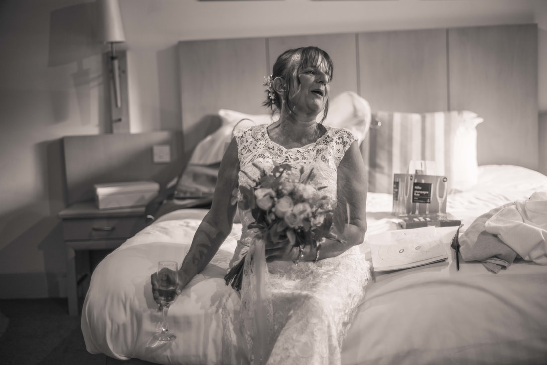 lee hawley photography chelternham gloucestershire wedding photographer 3
