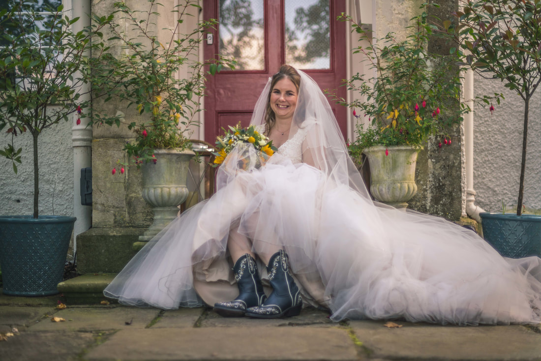 katie-phil-lee-hawley-photography-photographer-blaisdon-gloucestershire-wedding-venue-gallery-countryside-church-409_2_orig