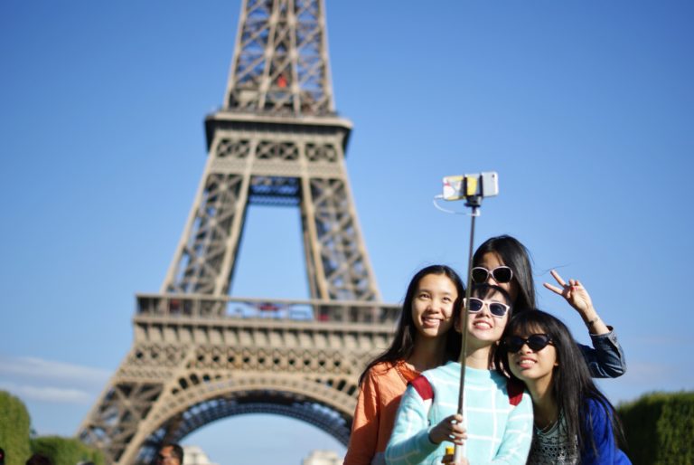 paris eifel tower tourists wedding blog