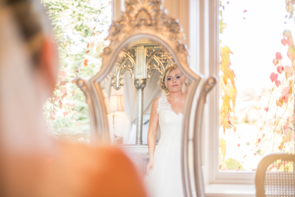 Lee-Hawley-Photography-photographer-gloucestershire-natural-candid-creative-bridal-prep-