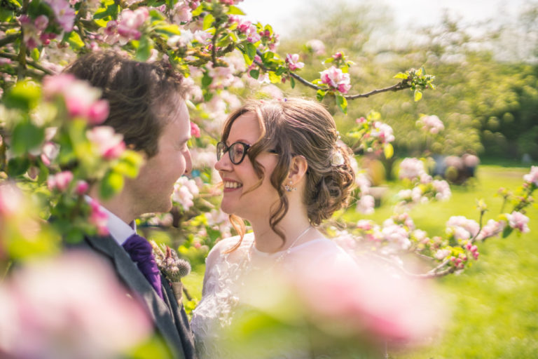 lee-hawley-photography-the fleece bretforton evesham wedding photography couples portrait_orig