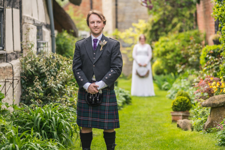 lee-hawley-photography-the fleece bretforton evesham wedding photography reveal_orig