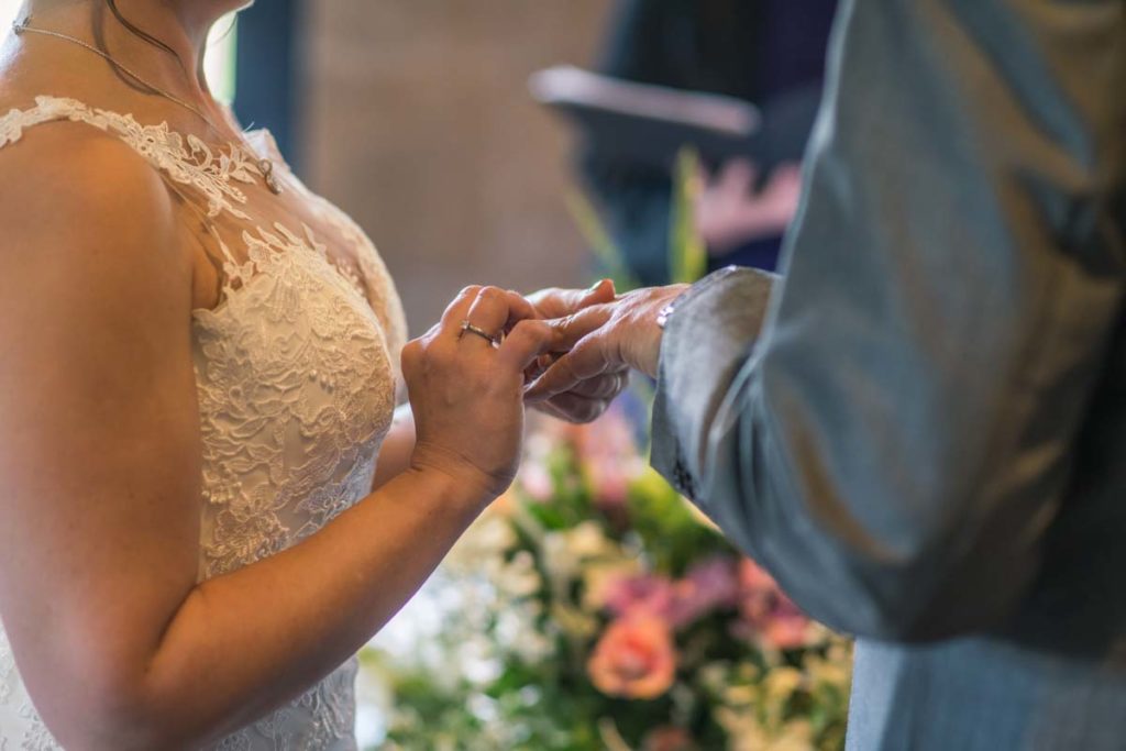 Lee Hawley Photography - Ellie &amp; Rob - The Bear of Rodborough-893