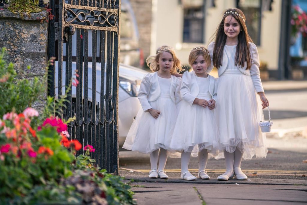 Lee Hawley Photography - Hare &amp; Hounds Tetbury - gloucestershire wedding photogapher