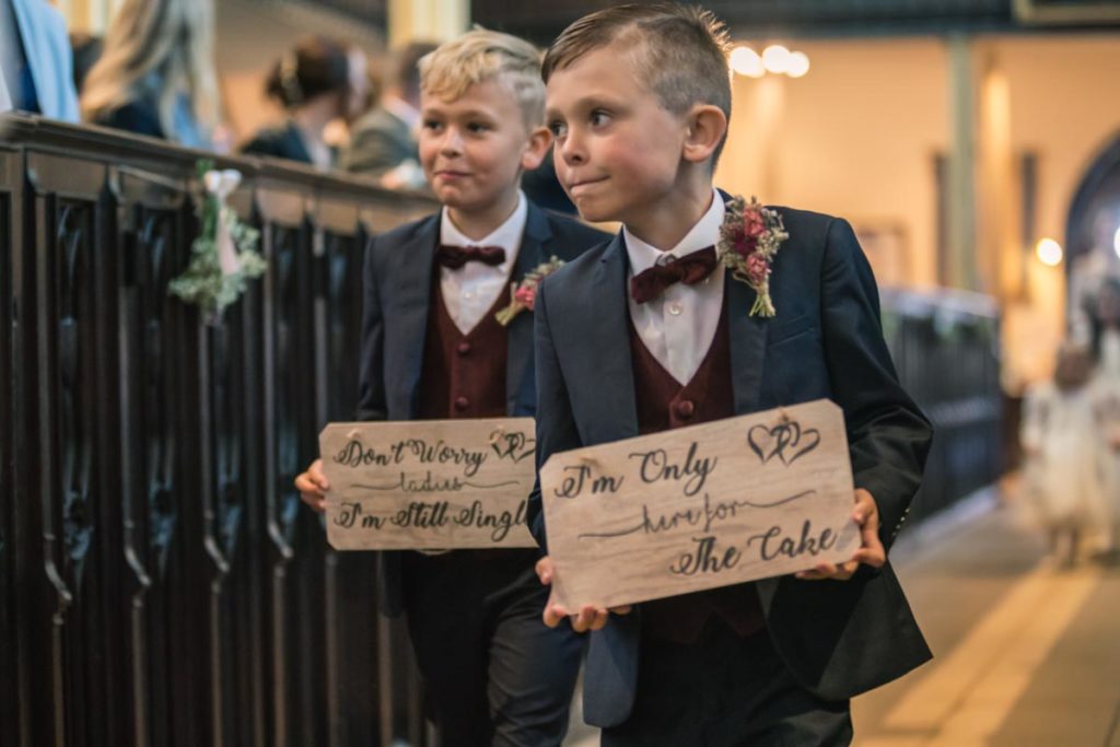 Lee Hawley Photography - Hare &amp; Hounds Tetbury - gloucestershire wedding photogapher