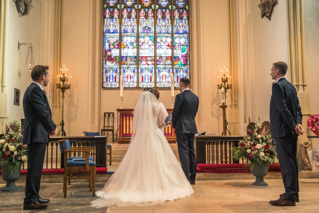 Lee Hawley Photography - Hare &amp; Hounds Tetbury - gloucestershire wedding photogapher