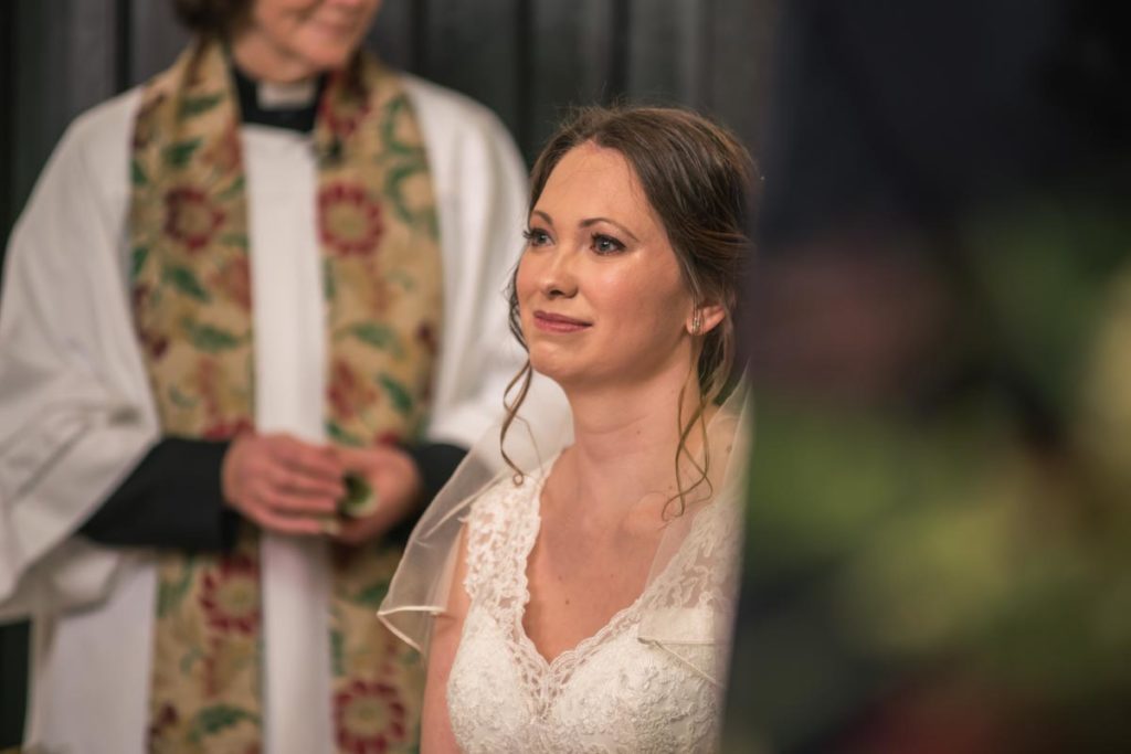 Lee Hawley Photography - Hare &amp; Hounds Tetbury - gloucestershire wedding photogapher
