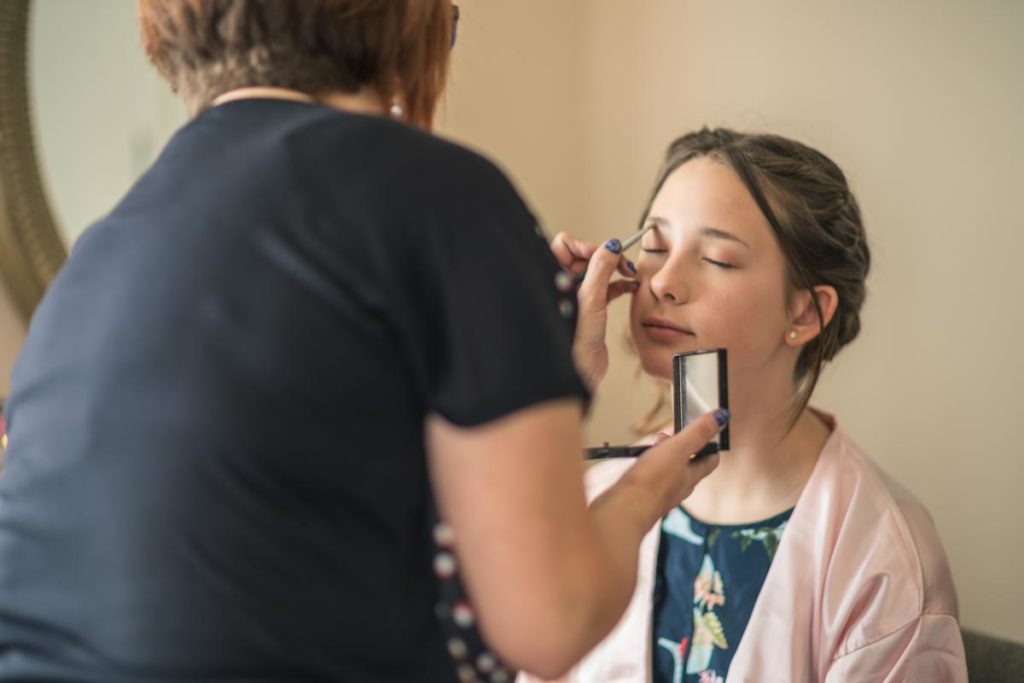 Lee Hawley Photography - Hare &amp; Hounds Tetbury - gloucestershire wedding photogapher