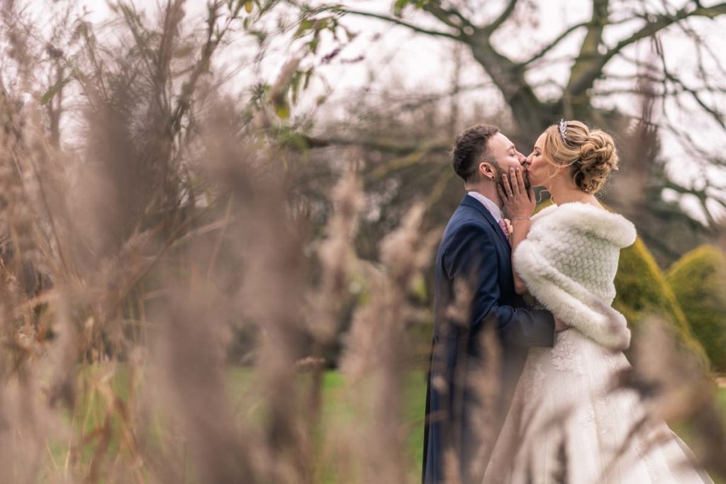 Lee Hawley Photography - Manor by the lake - rachel & Adam - wedding photographer