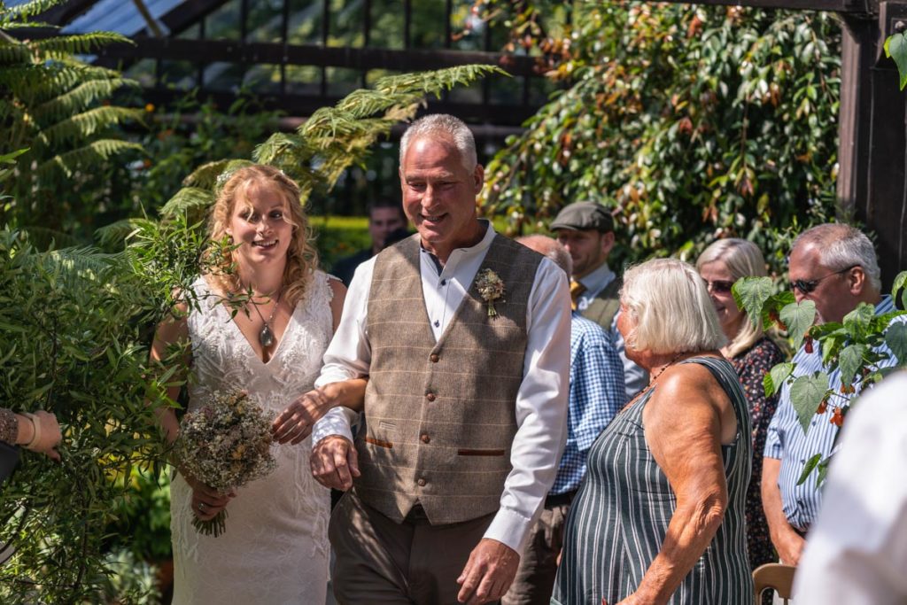 Hidcote Manor Gardens wedding photography