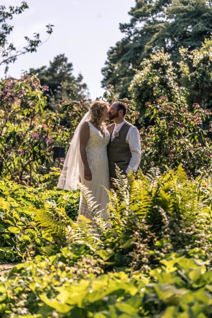 Hidcote Manor Gardens wedding photography