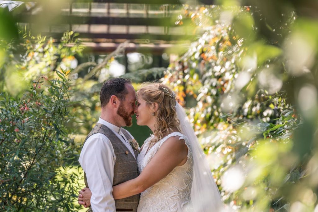 Hidcote Manor Gardens wedding photography